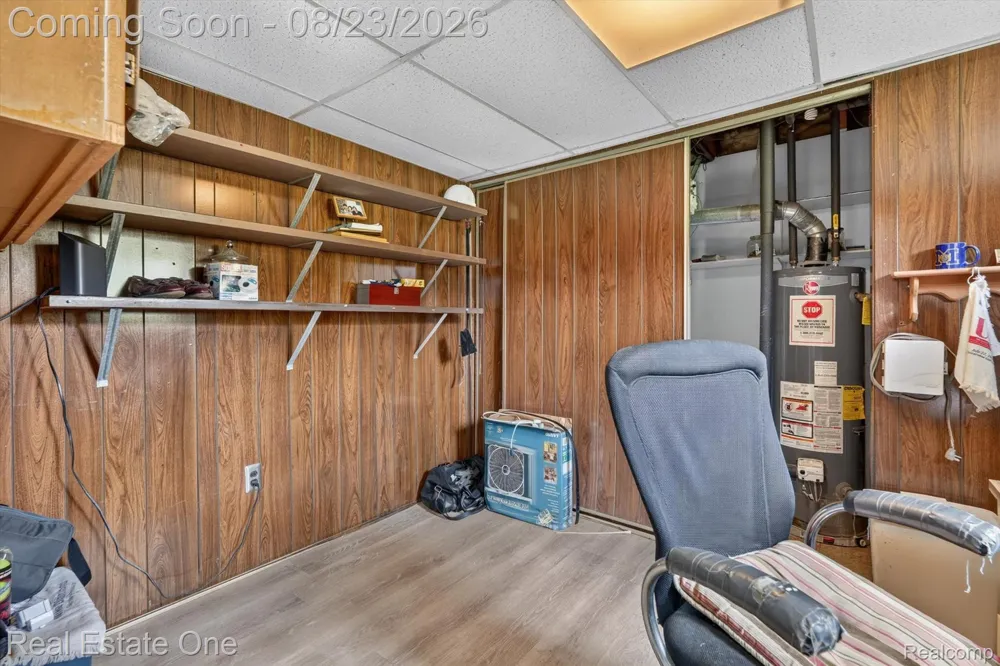 219 Allen Lake Drive White Lake Charter Township, MI 48386