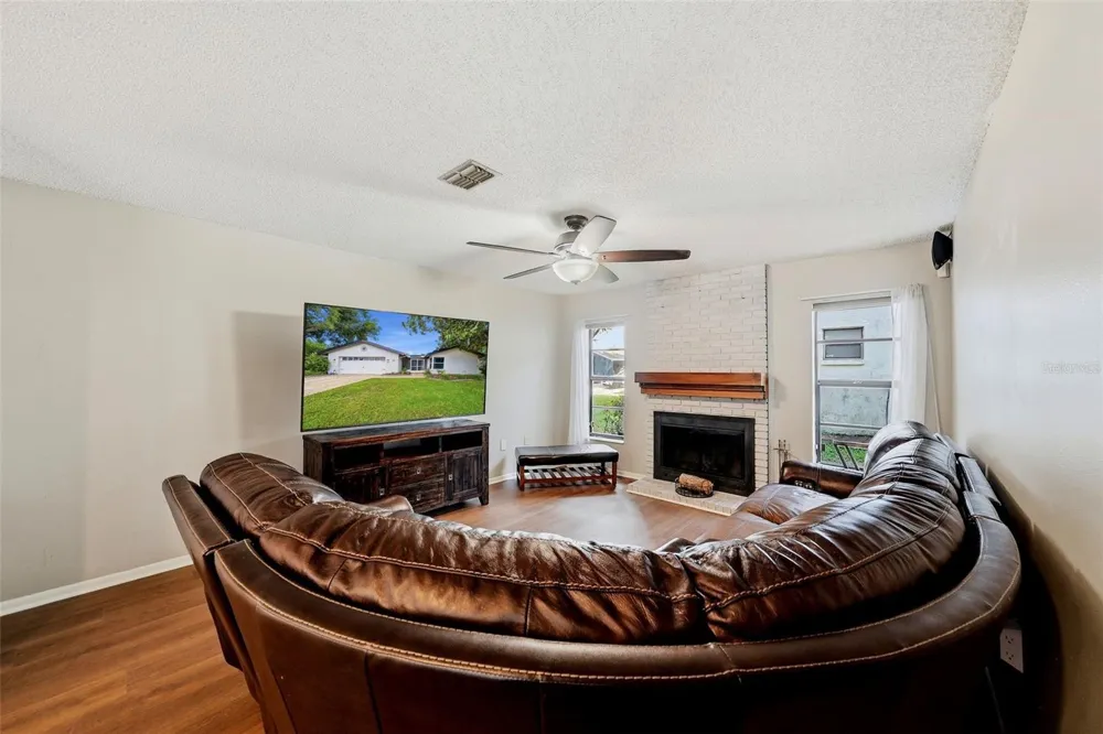 3916 BLOOMING HILL LANE Palm Harbor, FL 34684