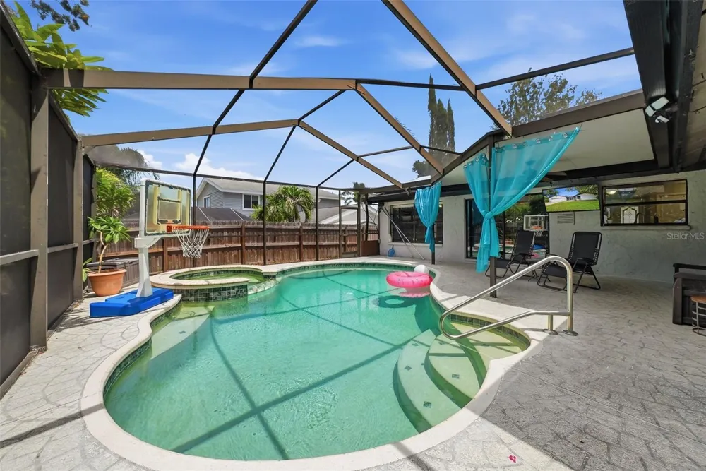 3916 BLOOMING HILL LANE Palm Harbor, FL 34684