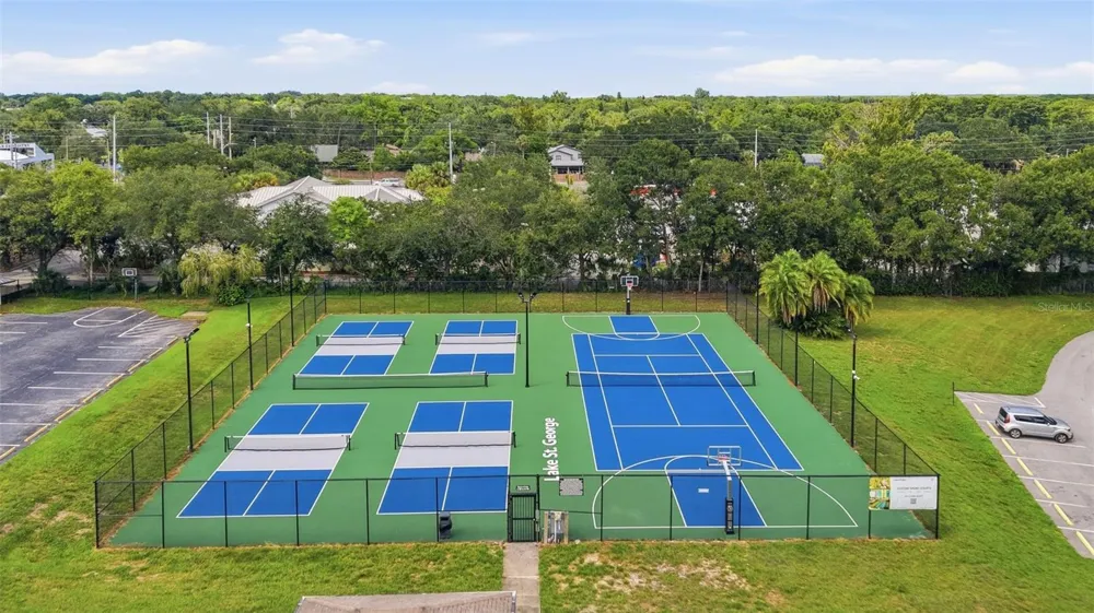 3916 BLOOMING HILL LANE Palm Harbor, FL 34684