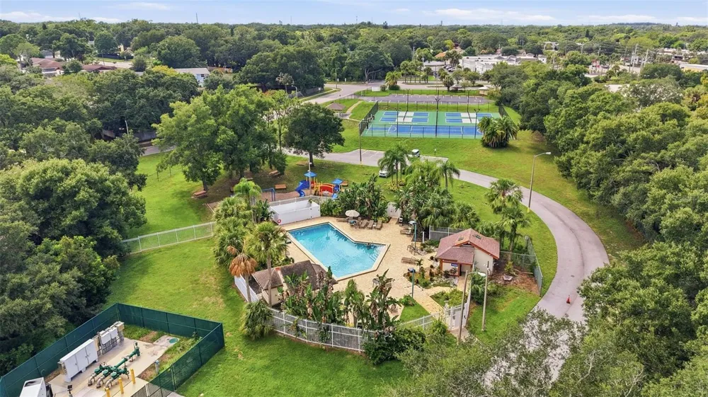 3916 BLOOMING HILL LANE Palm Harbor, FL 34684