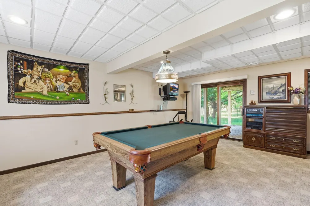 12959 Black Hills Drive Burnsville, MN 55337