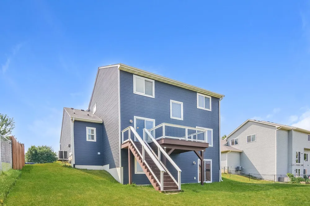 820 10th Avenue NE Lonsdale, MN 55046