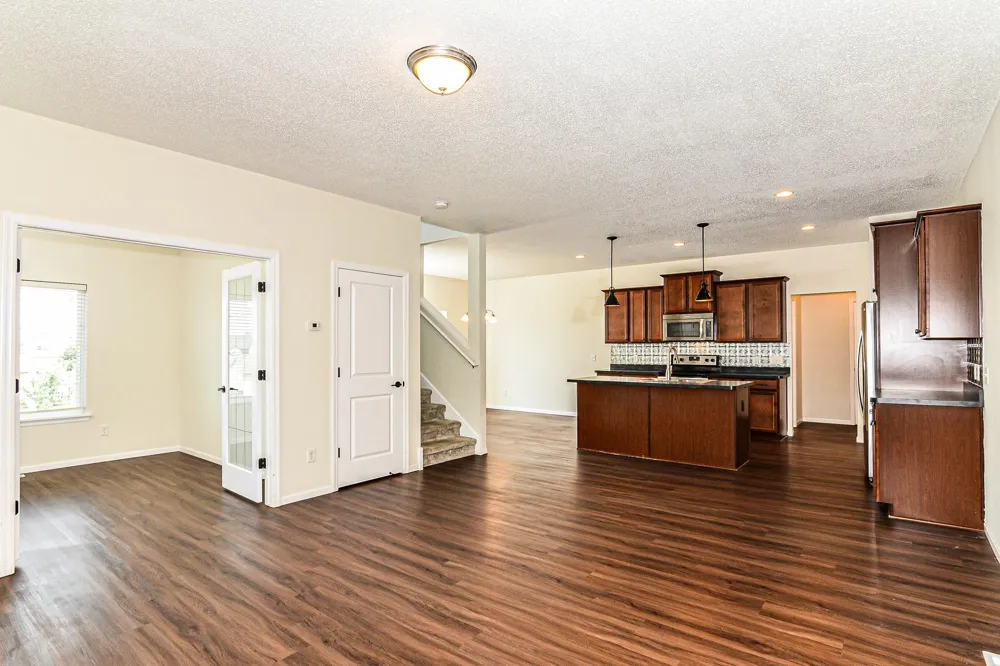 820 10th Avenue NE Lonsdale, MN 55046