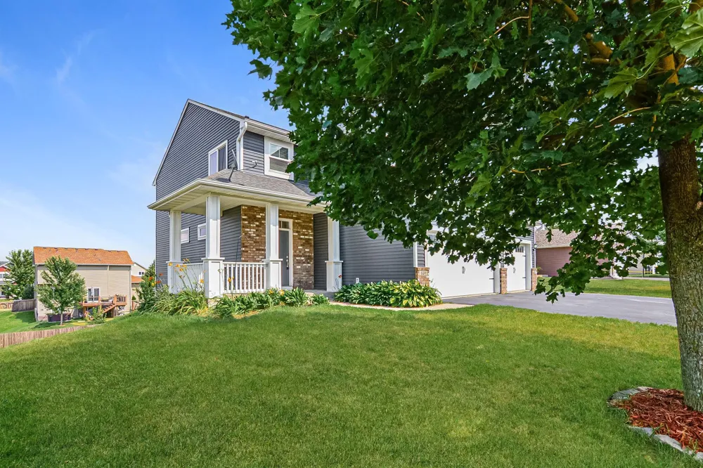 820 10th Avenue NE Lonsdale, MN 55046