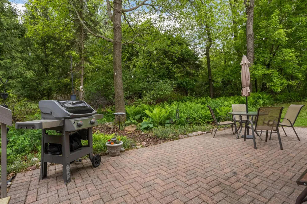 105 Interlachen Road Burnsville, MN 55306