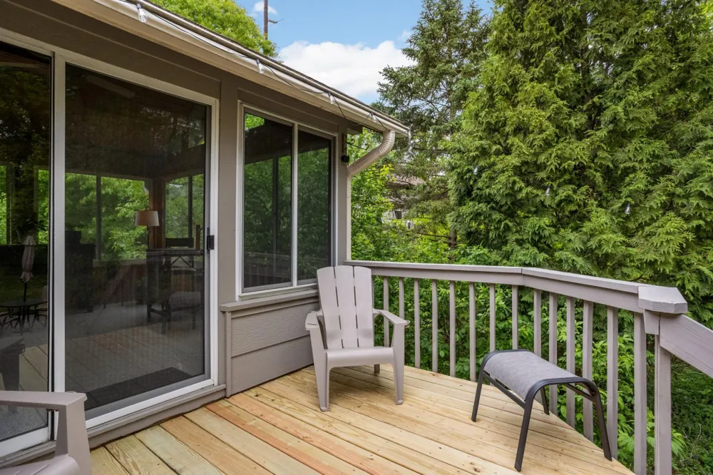 105 Interlachen Road Burnsville, MN 55306