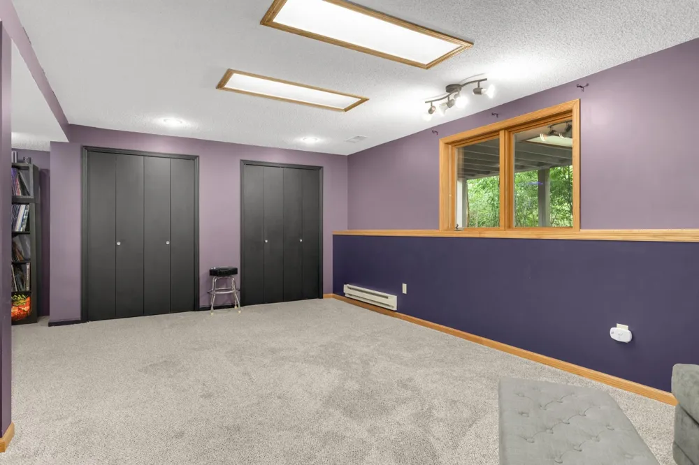 105 Interlachen Road Burnsville, MN 55306
