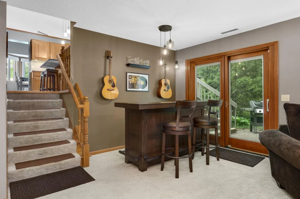 105 Interlachen Road Burnsville, MN 55306