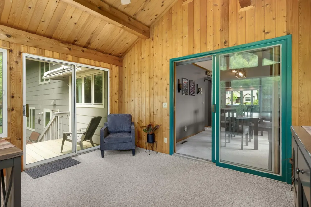 105 Interlachen Road Burnsville, MN 55306