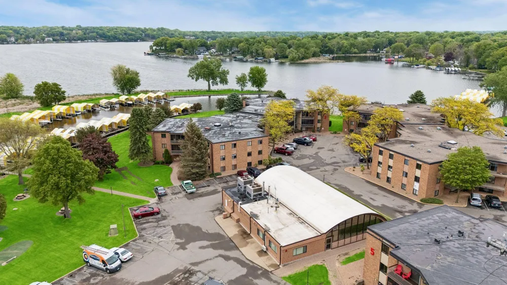 5410 Three Points Boulevard #411 Mound, MN 55364