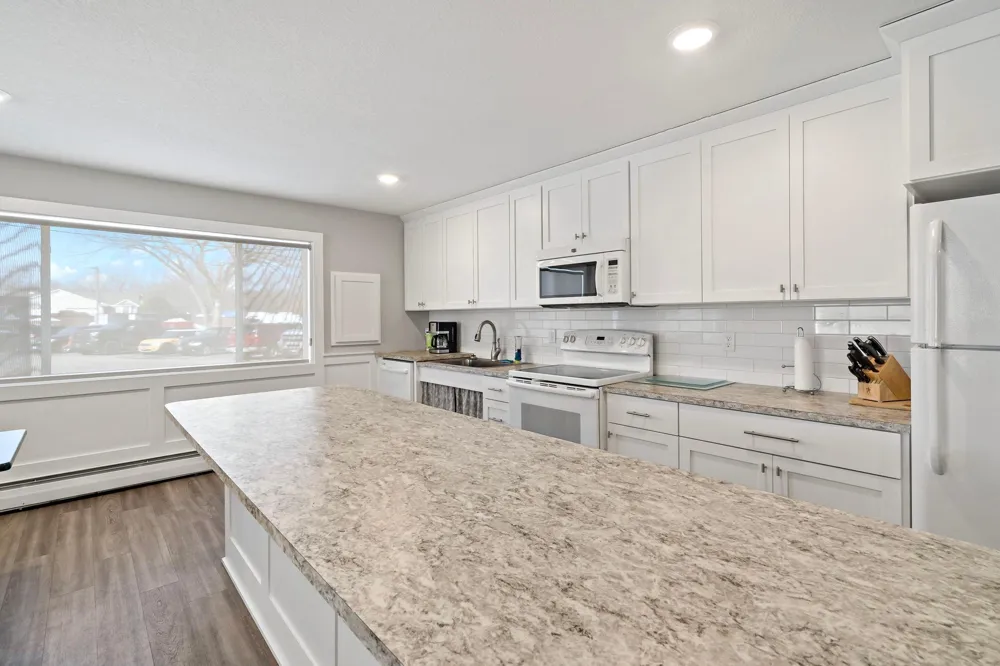 5410 Three Points Boulevard #411 Mound, MN 55364