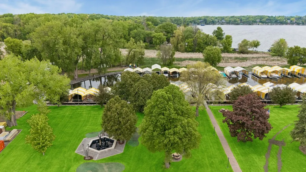 5410 Three Points Boulevard #411 Mound, MN 55364
