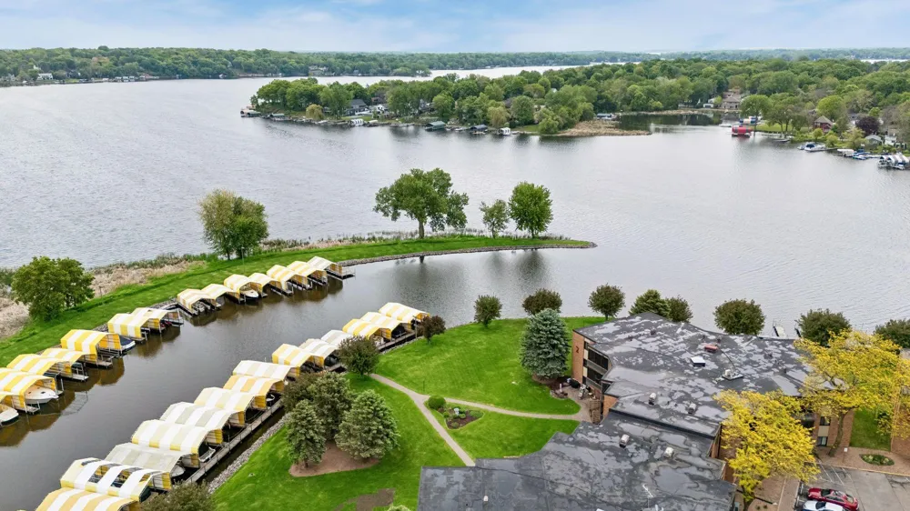 5410 Three Points Boulevard #411 Mound, MN 55364