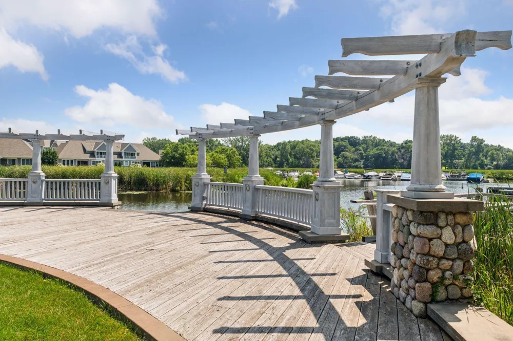 5410 Three Points Boulevard #411 Mound, MN 55364