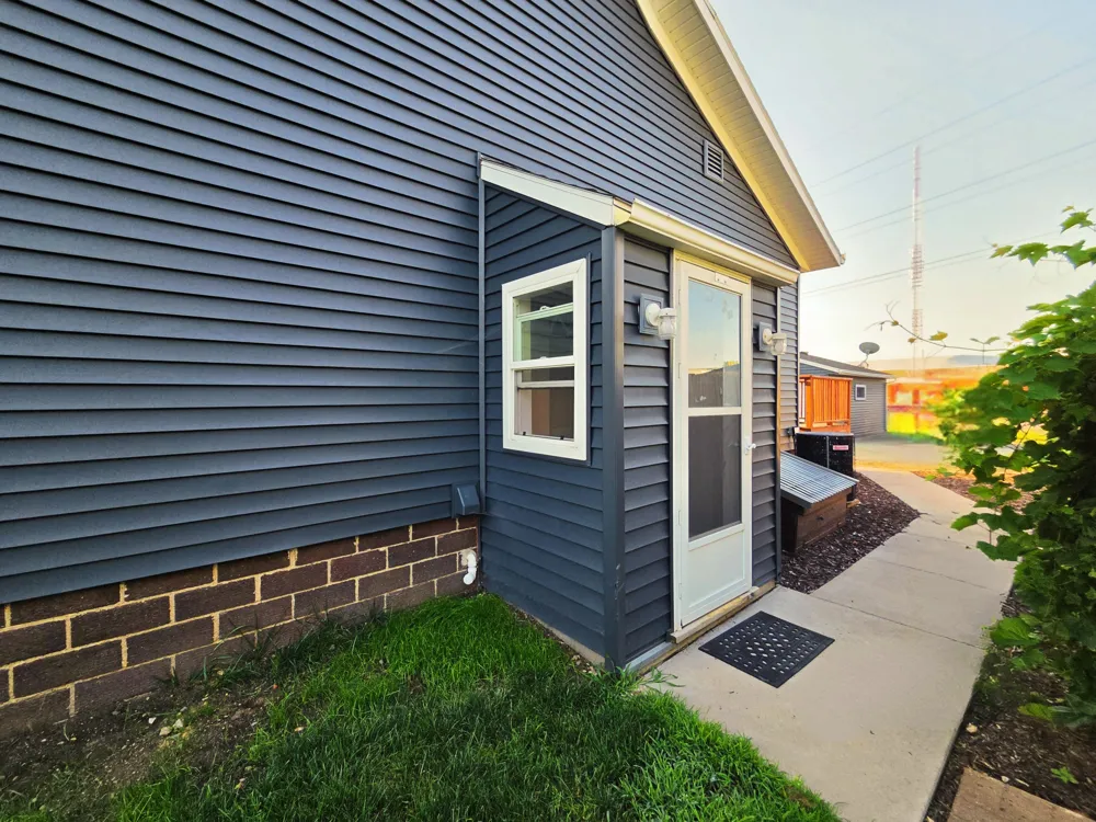 615 Elm Avenue W Waseca, MN 56093