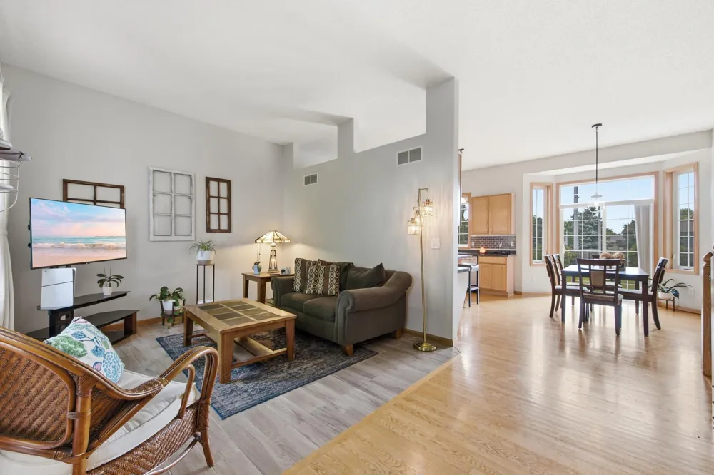 809 Morningside Place Belle Plaine, MN 56011