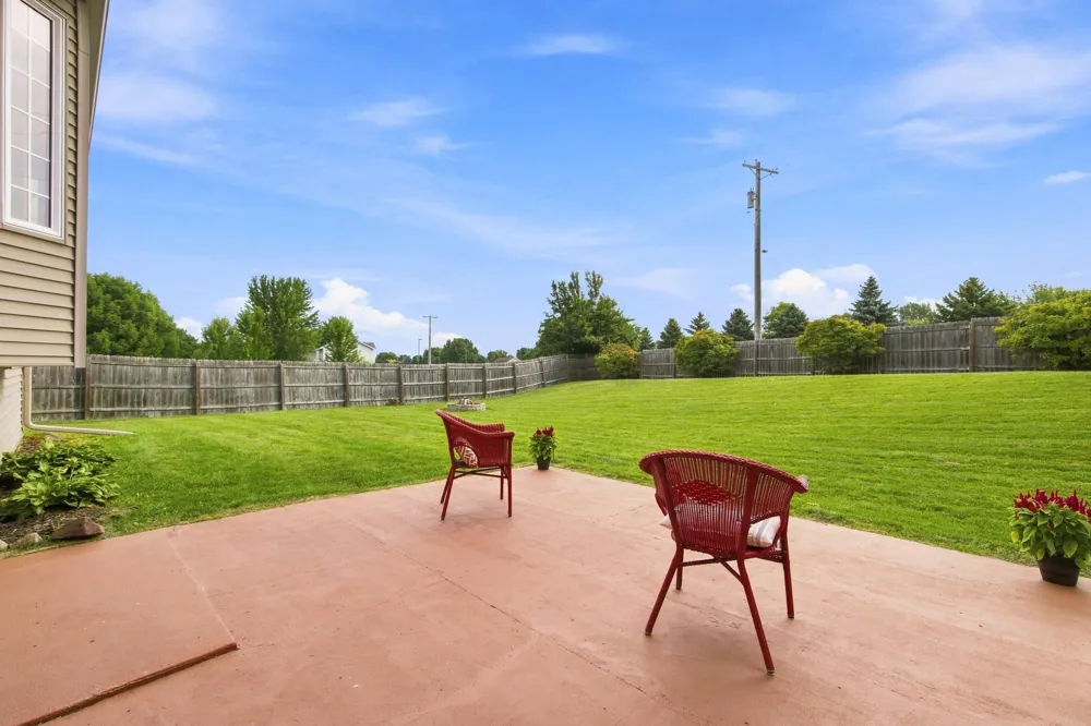 809 Morningside Place Belle Plaine, MN 56011