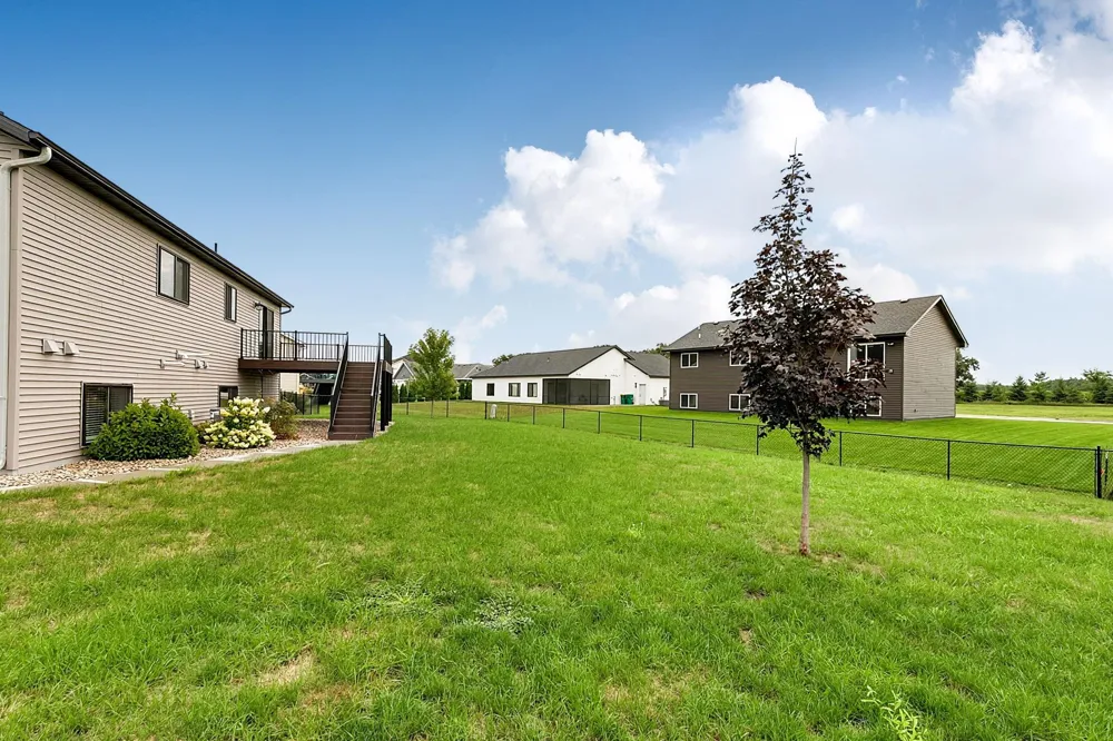 1012 26th Street Loop Sartell, MN 56377