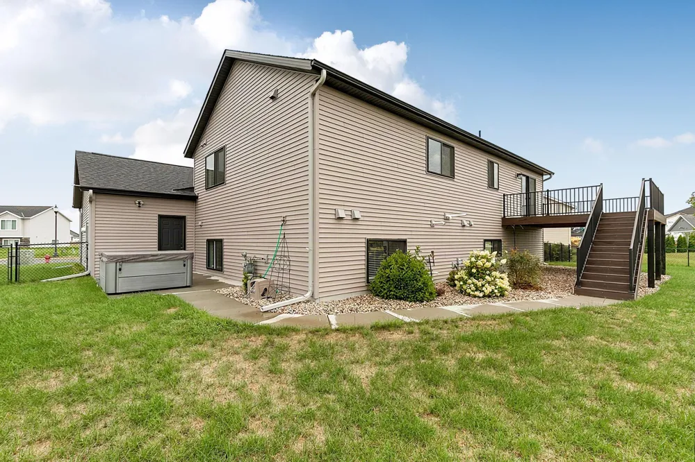 1012 26th Street Loop Sartell, MN 56377