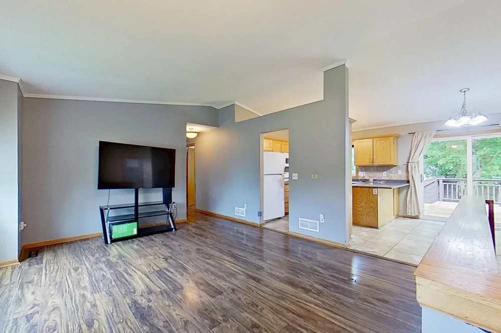 25775 10th Street W Zimmerman, MN 55398