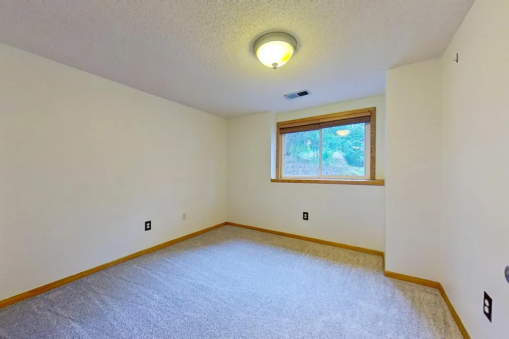 25775 10th Street W Zimmerman, MN 55398