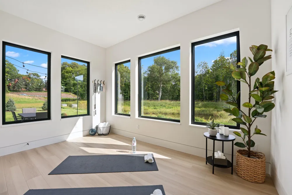 705 Ensconced Way Chaska, MN 55318