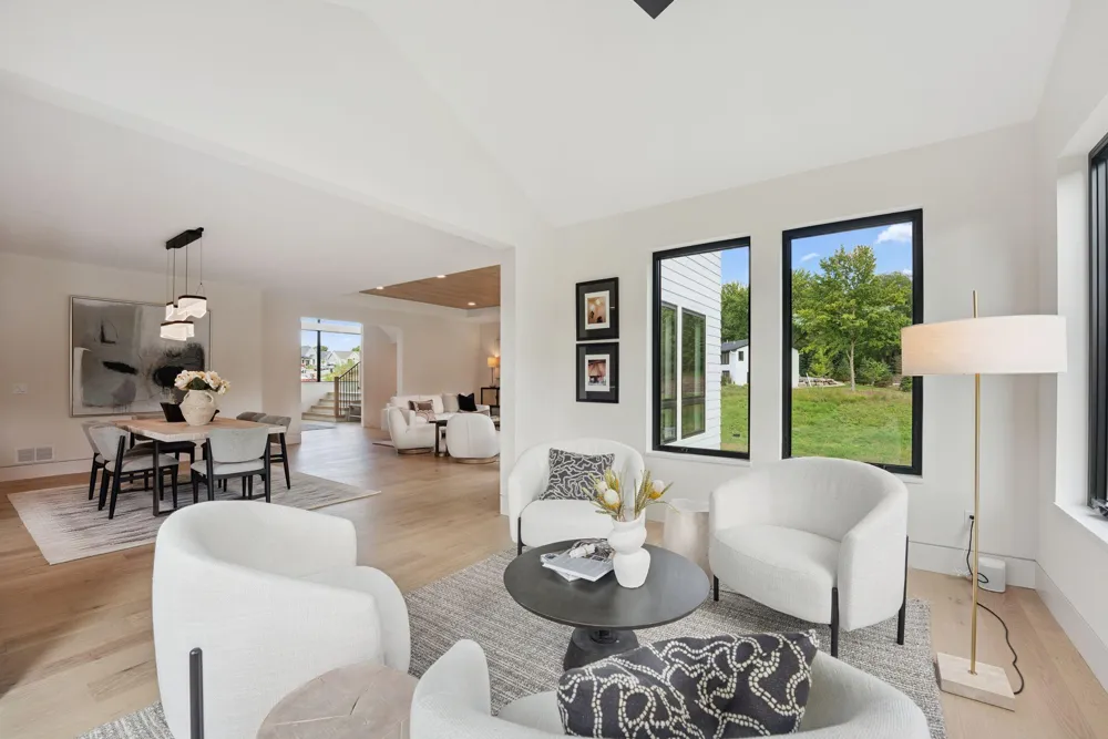 705 Ensconced Way Chaska, MN 55318
