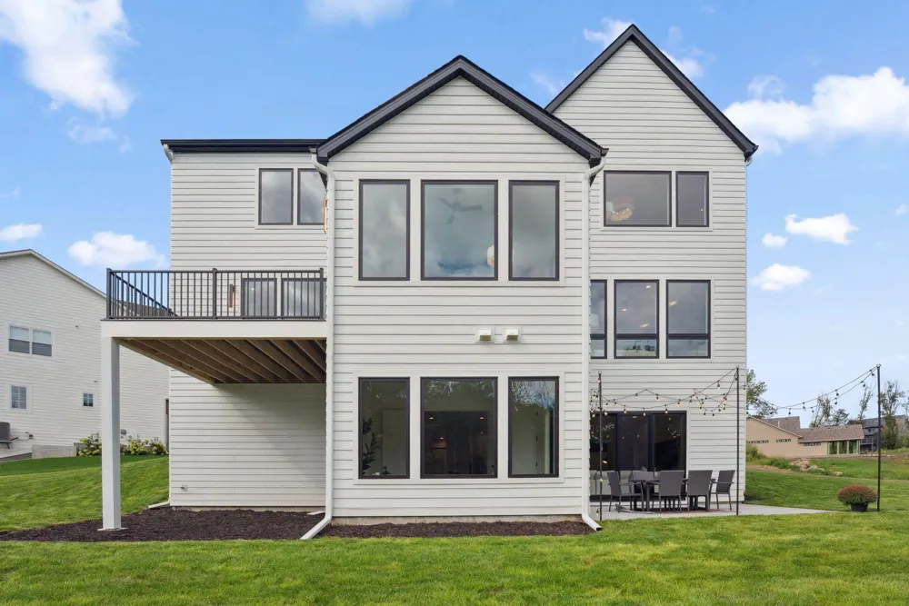 705 Ensconced Way Chaska, MN 55318