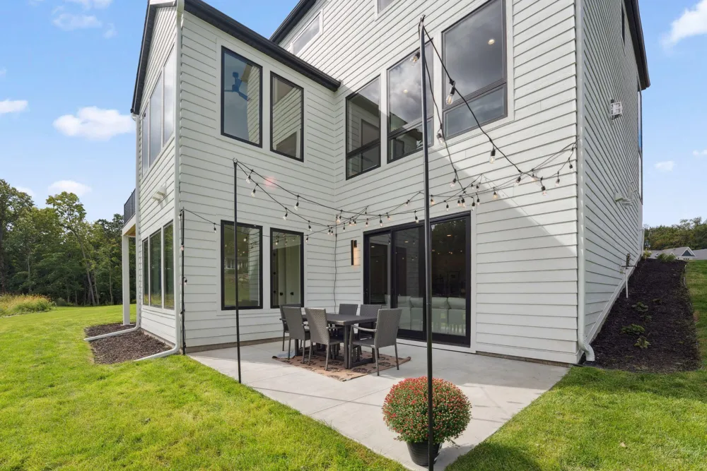 705 Ensconced Way Chaska, MN 55318