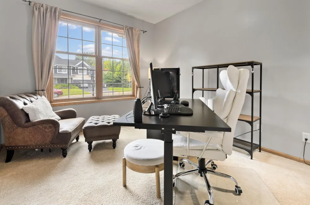 370 Liberty Heights Drive Chaska, MN 55318