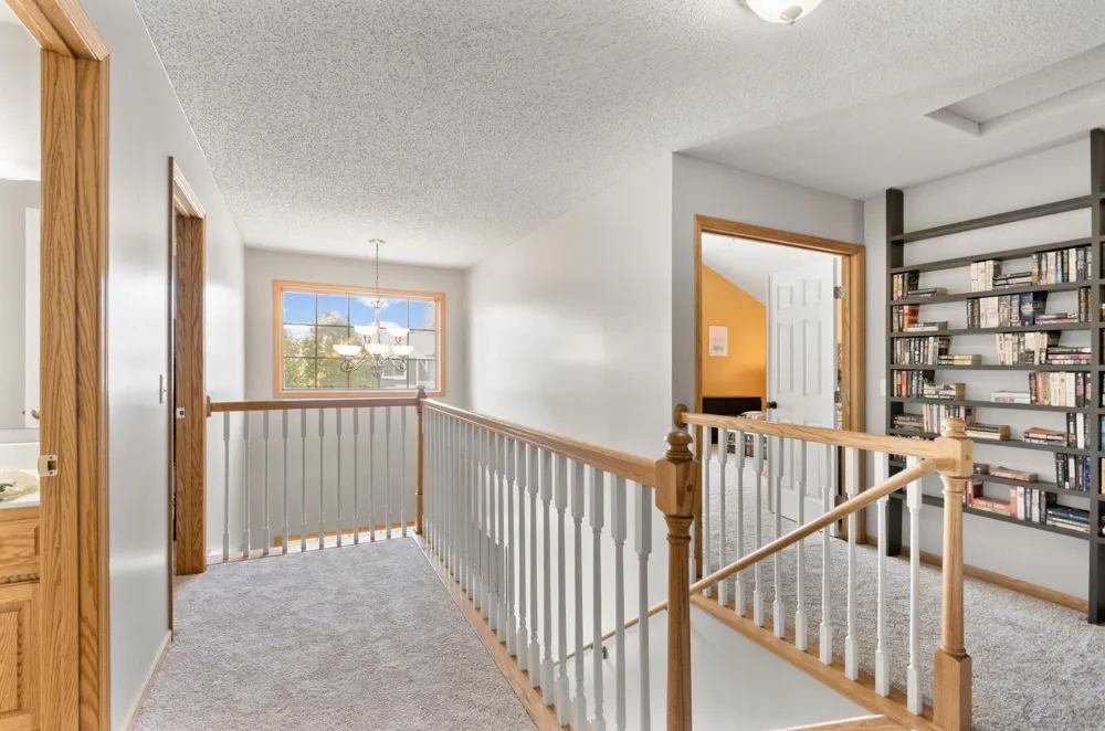 370 Liberty Heights Drive Chaska, MN 55318