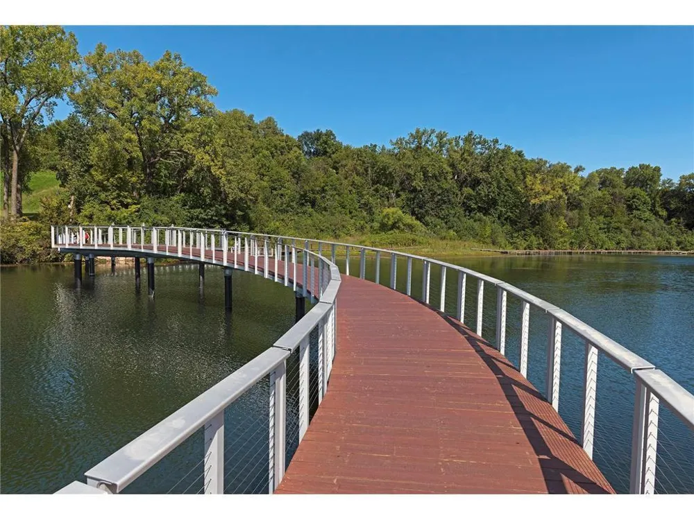 370 Liberty Heights Drive Chaska, MN 55318