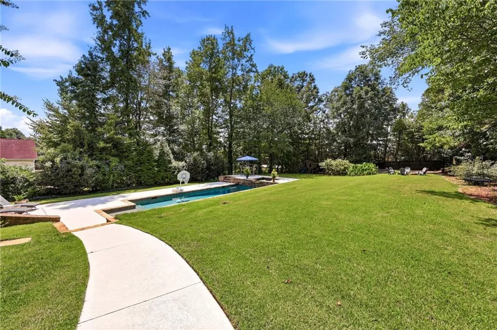 5296 Frazer Road Buford, GA 30518