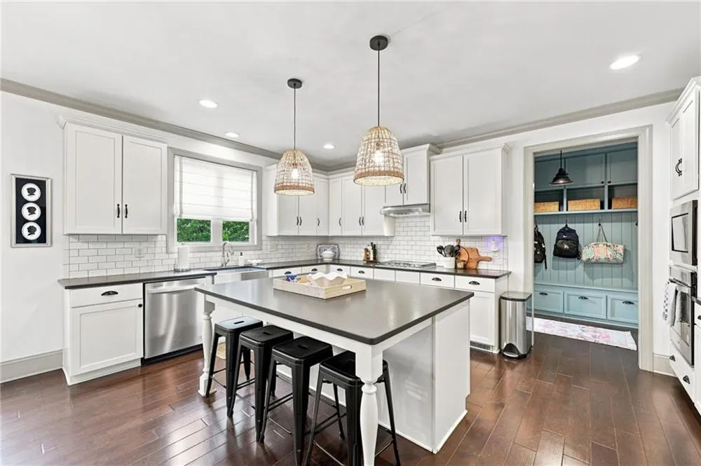5296 Frazer Road Buford, GA 30518