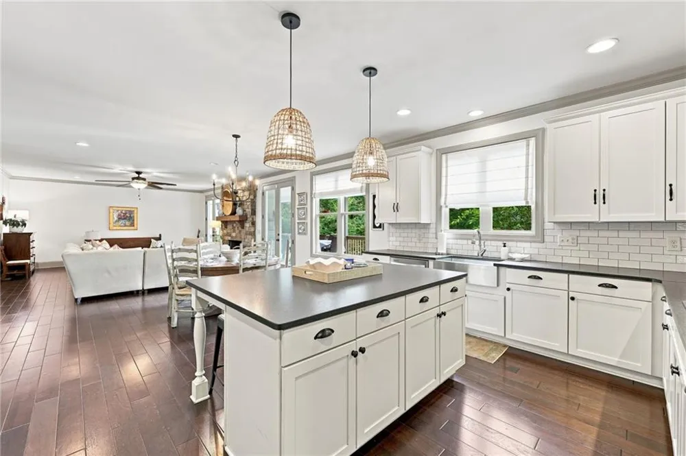 5296 Frazer Road Buford, GA 30518