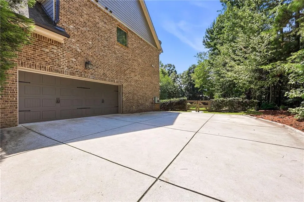 5296 Frazer Road Buford, GA 30518