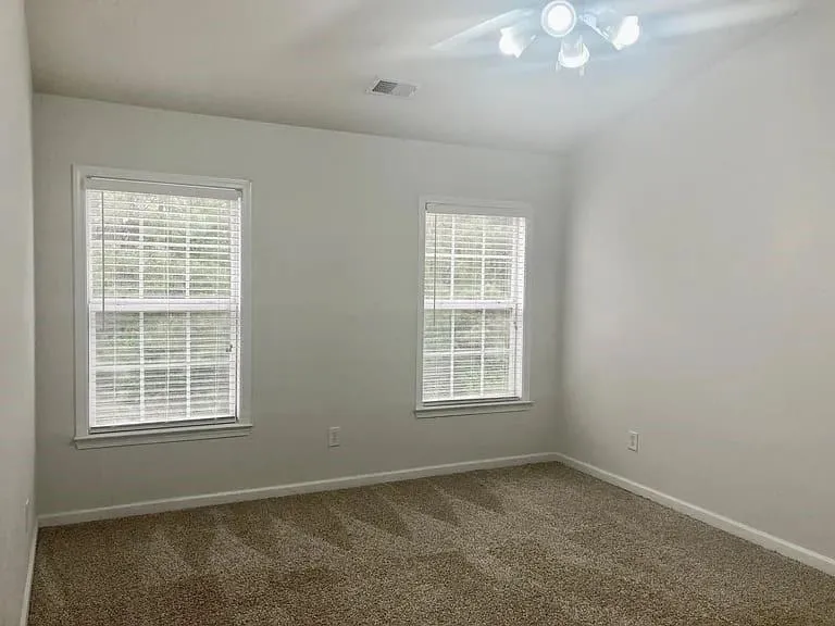 4668 Creekside Villas Way SE Smyrna, GA 30082