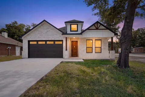 102 Redondo Drive