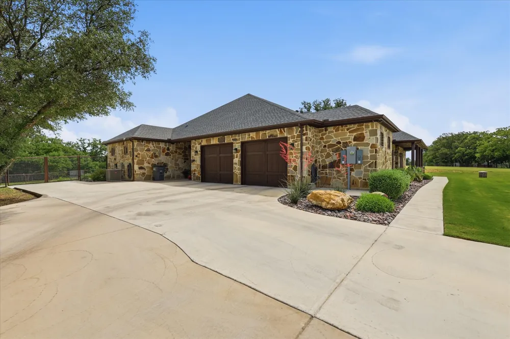 321 Arborview Drive Weatherford, TX 76088