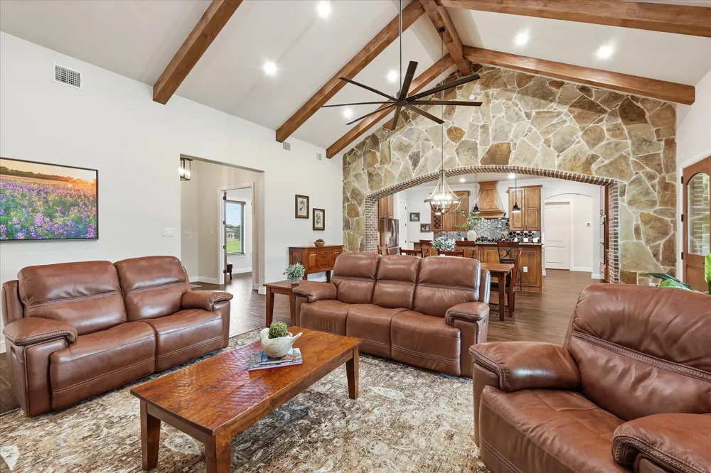 321 Arborview Drive Weatherford, TX 76088