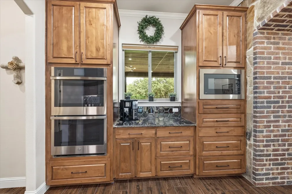 321 Arborview Drive Weatherford, TX 76088