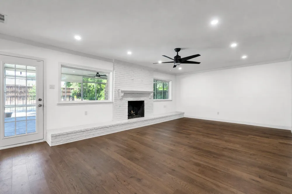 7029 Spring Valley Road Dallas, TX 75254