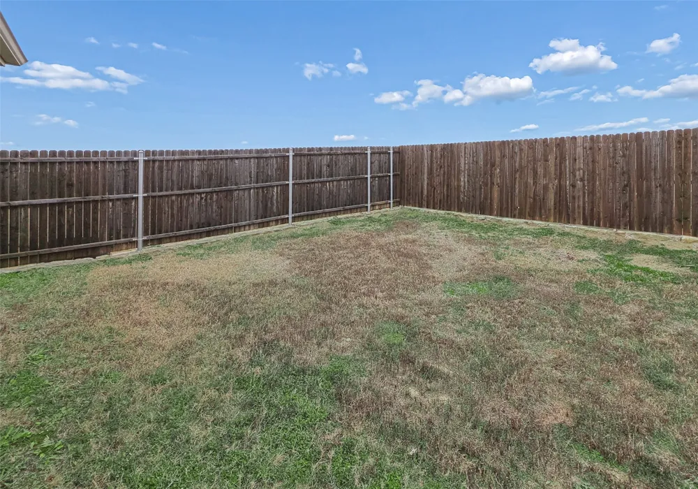 2413 Russell Street Crandall, TX 75114
