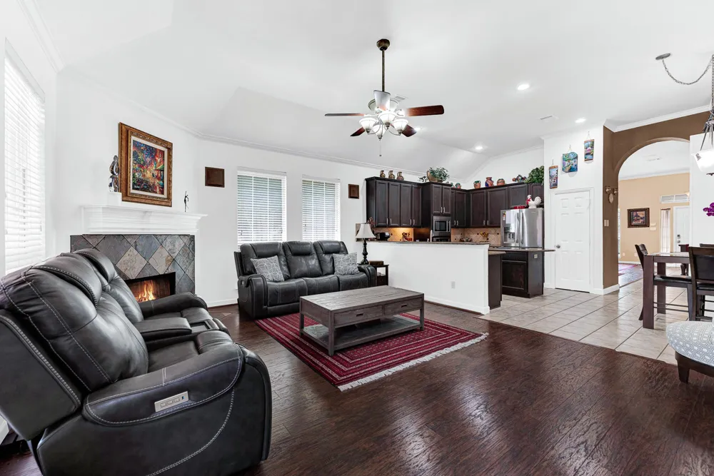 10410 Hunter Run Frisco, TX 75035
