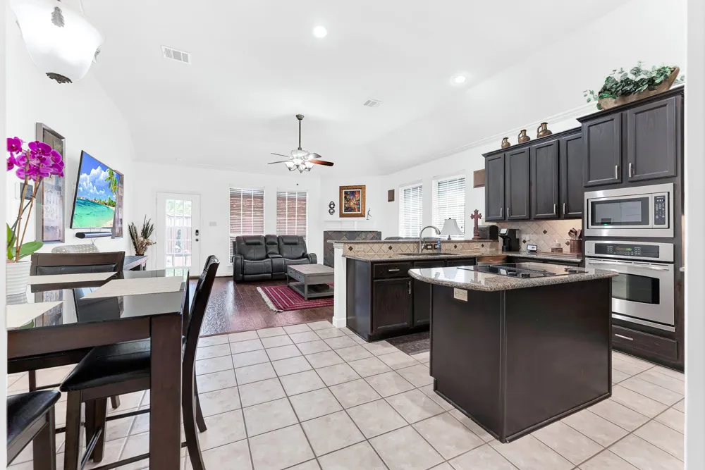 10410 Hunter Run Frisco, TX 75035