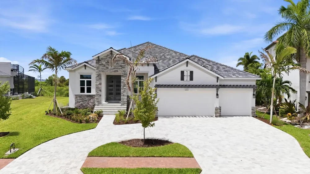 6264 CHAMPIONS ROW STREET Bradenton, FL 34210