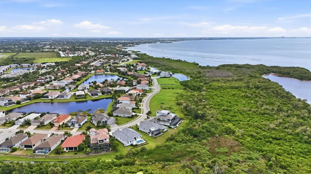 6264 CHAMPIONS ROW STREET Bradenton, FL 34210