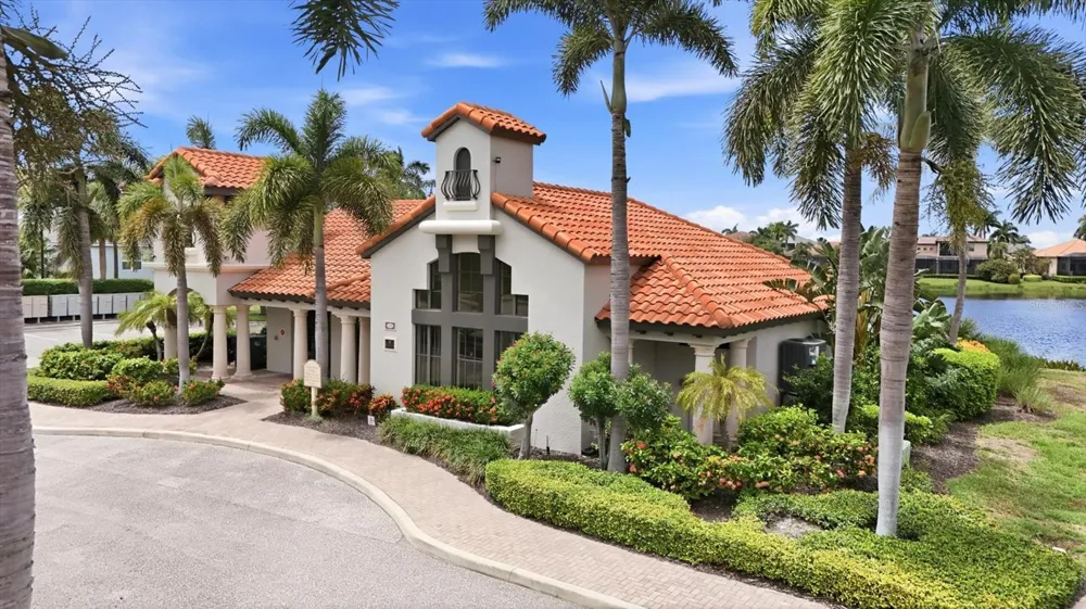 6264 CHAMPIONS ROW STREET Bradenton, FL 34210
