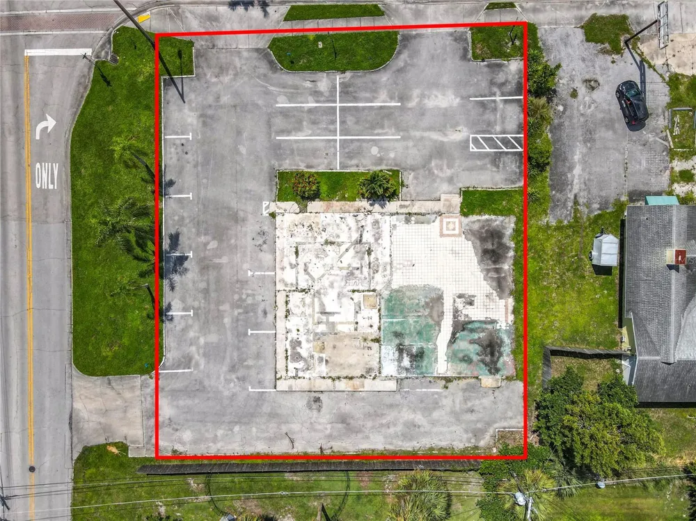 810 21ST STREET Vero Beach, FL 32960